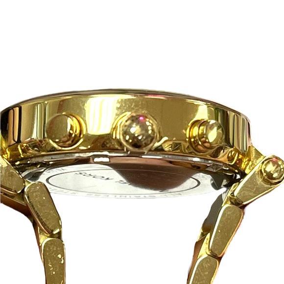 ✨Michael Kors stainless steel analog dial watch✨ - Picture 6 of 7